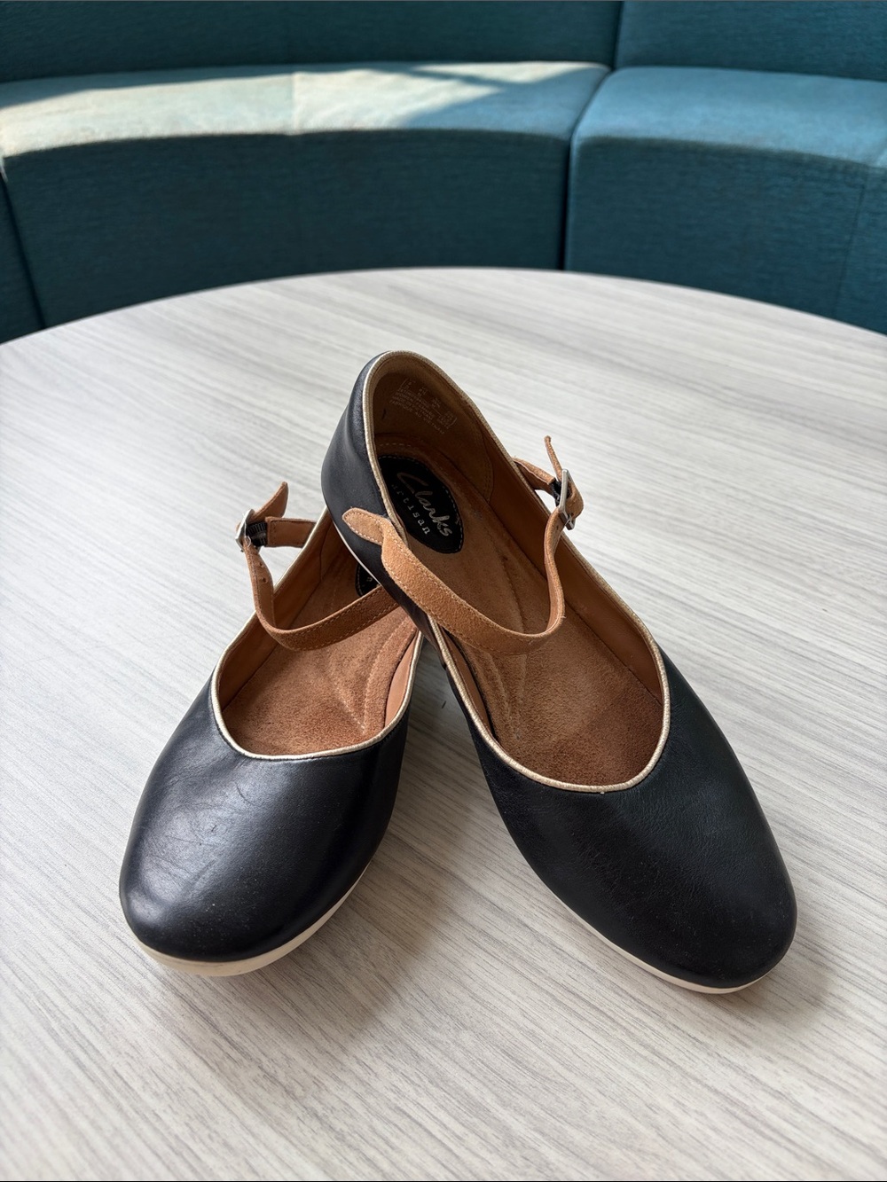 Clarks Women’s Black Leather Mary Jane Flats with Tan Trim